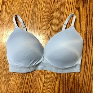 PINK Victoria’s Secret wear everywhere wireless push up bra size 38DD